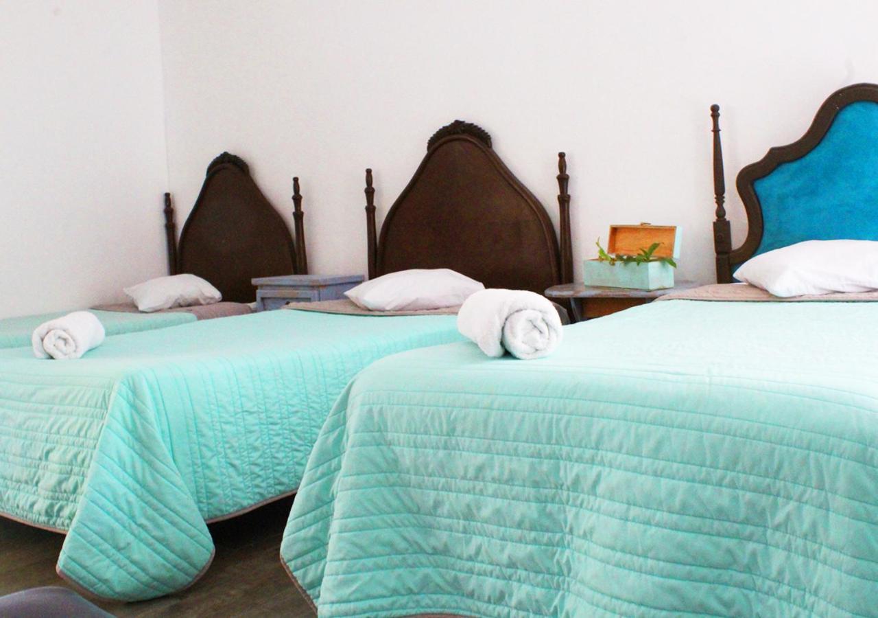 La Casa Del Barrio Hotel Монтерей Екстериор снимка